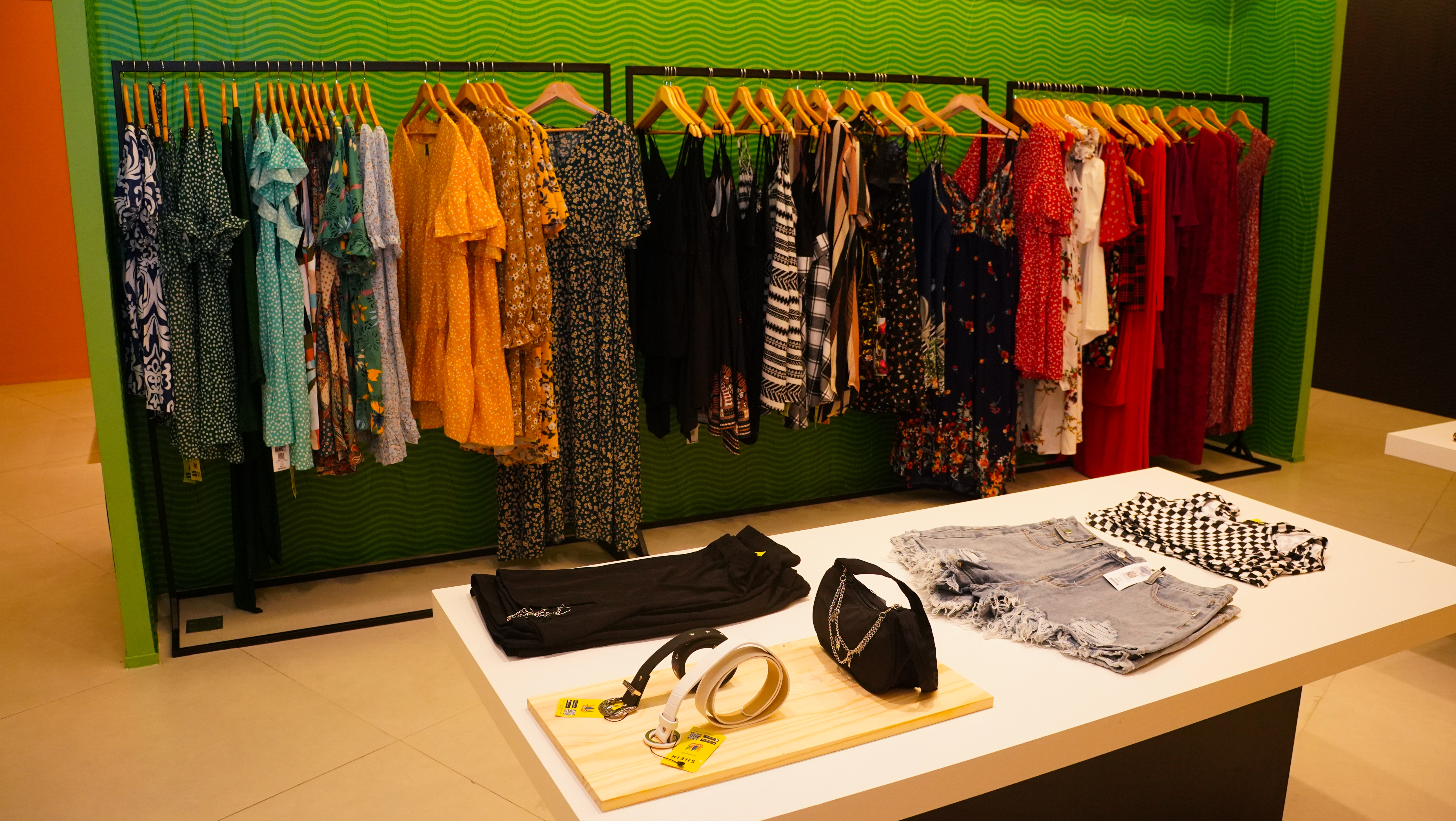 Fast fashion: primeira loja pop-up da Shein chega ao Brasil